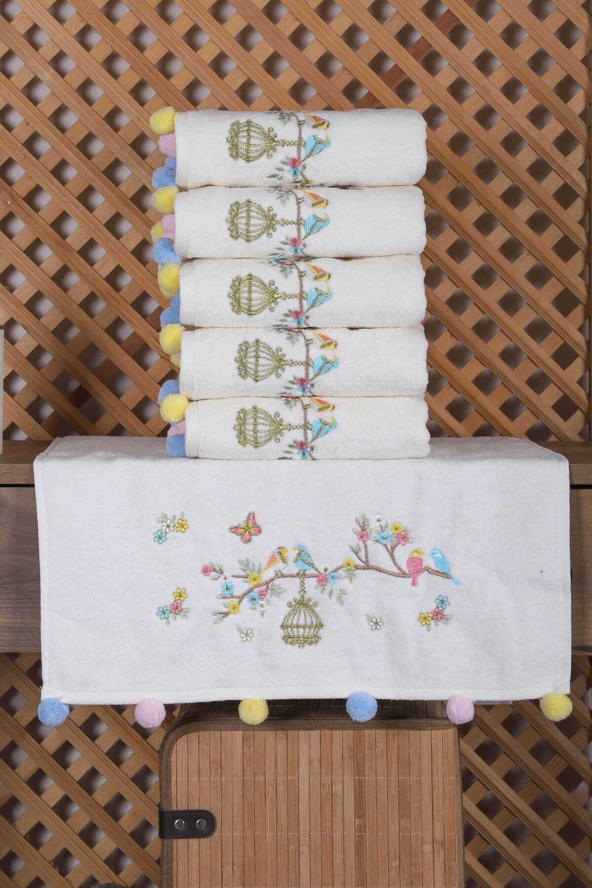 6 lı Kuş Nakışlı El Yüz Havlu Seti Ponponlu Havlu Takımı 50 x 90 Cm resmi