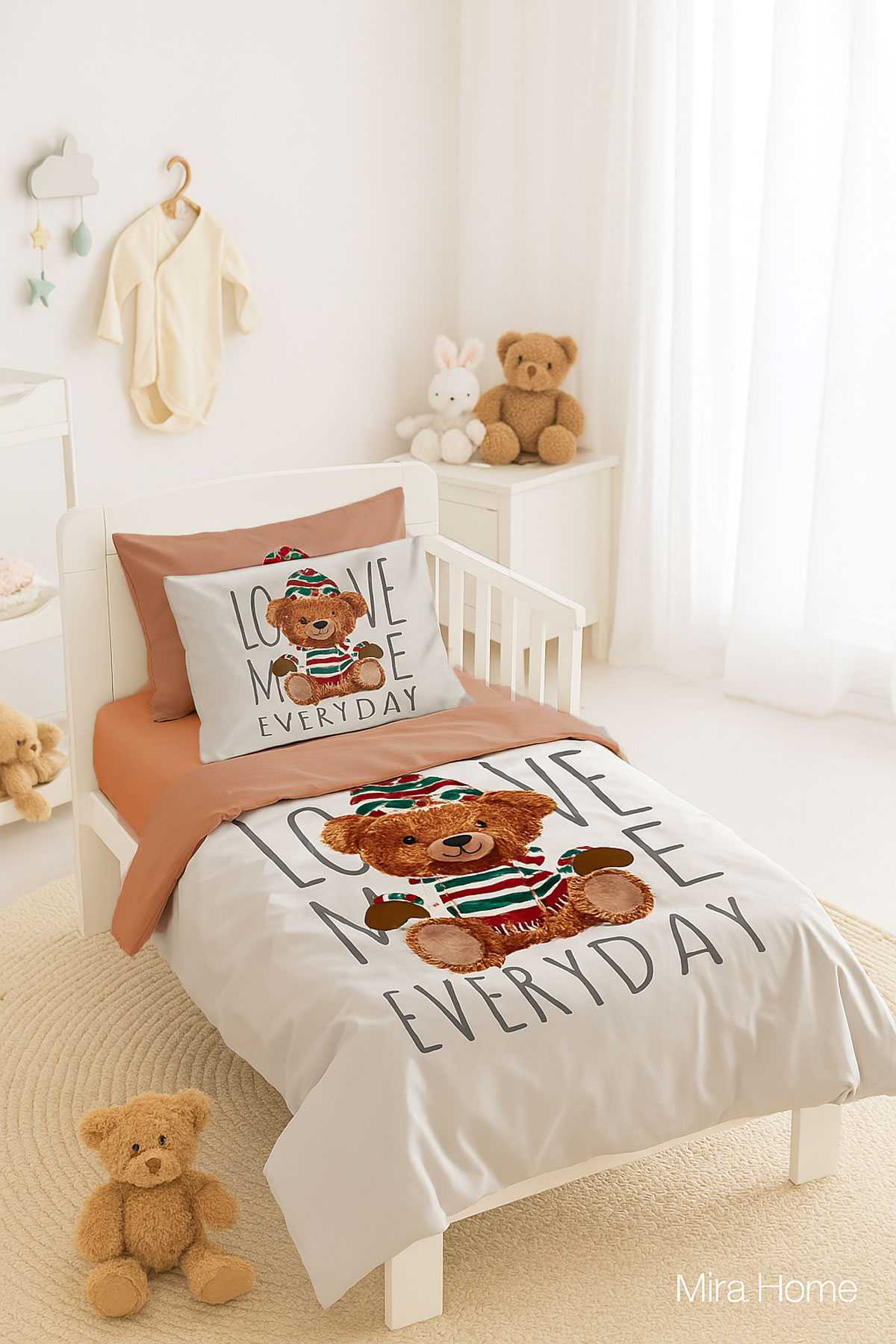 Dijital Baskılı 3d Pamuklu Yenidoğan Bebek Nevresim Takımı Love Me Everyday resmi